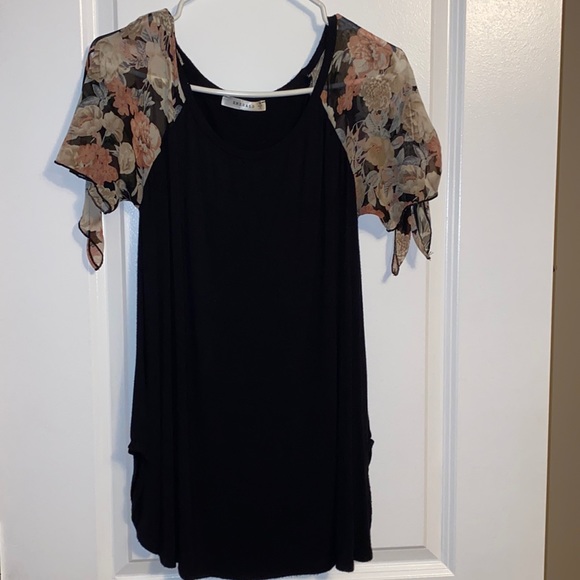 Top - Picture 1 of 1